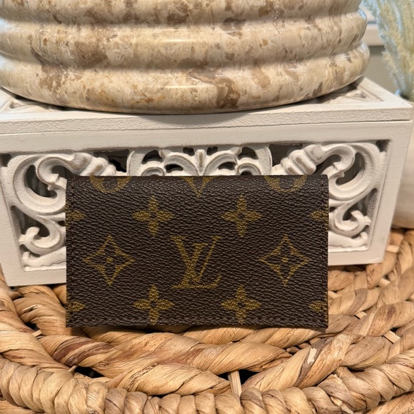Louis Vuitton- Vintage Boho Plain Wallet/Card Holder